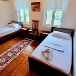 House 2 Гостевой дом *