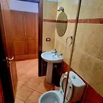 House 2 Гостевой дом Гирокастра