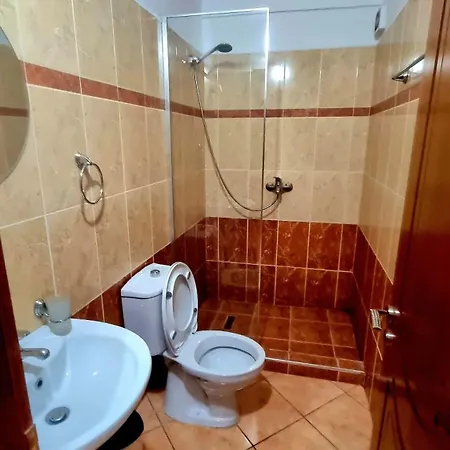House 2 Affittacamere *
