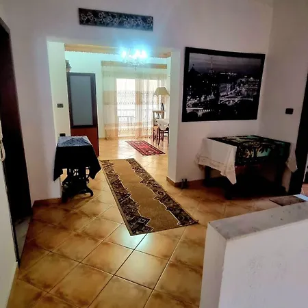 House 2 Affittacamere Gjirokastër