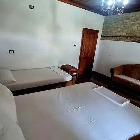 House 2 Gjirokastër