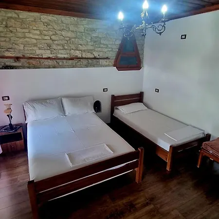 House 2 Konukevi Gjirokastër