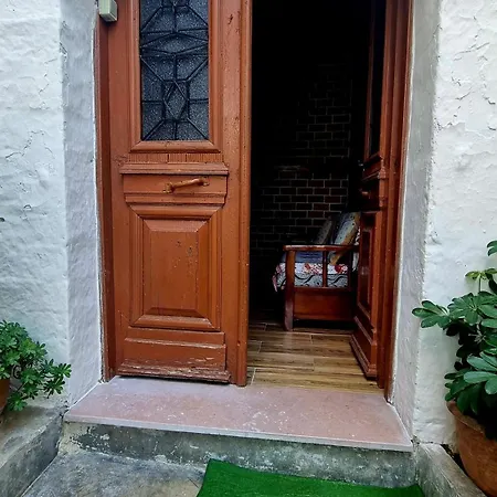 House 2 *